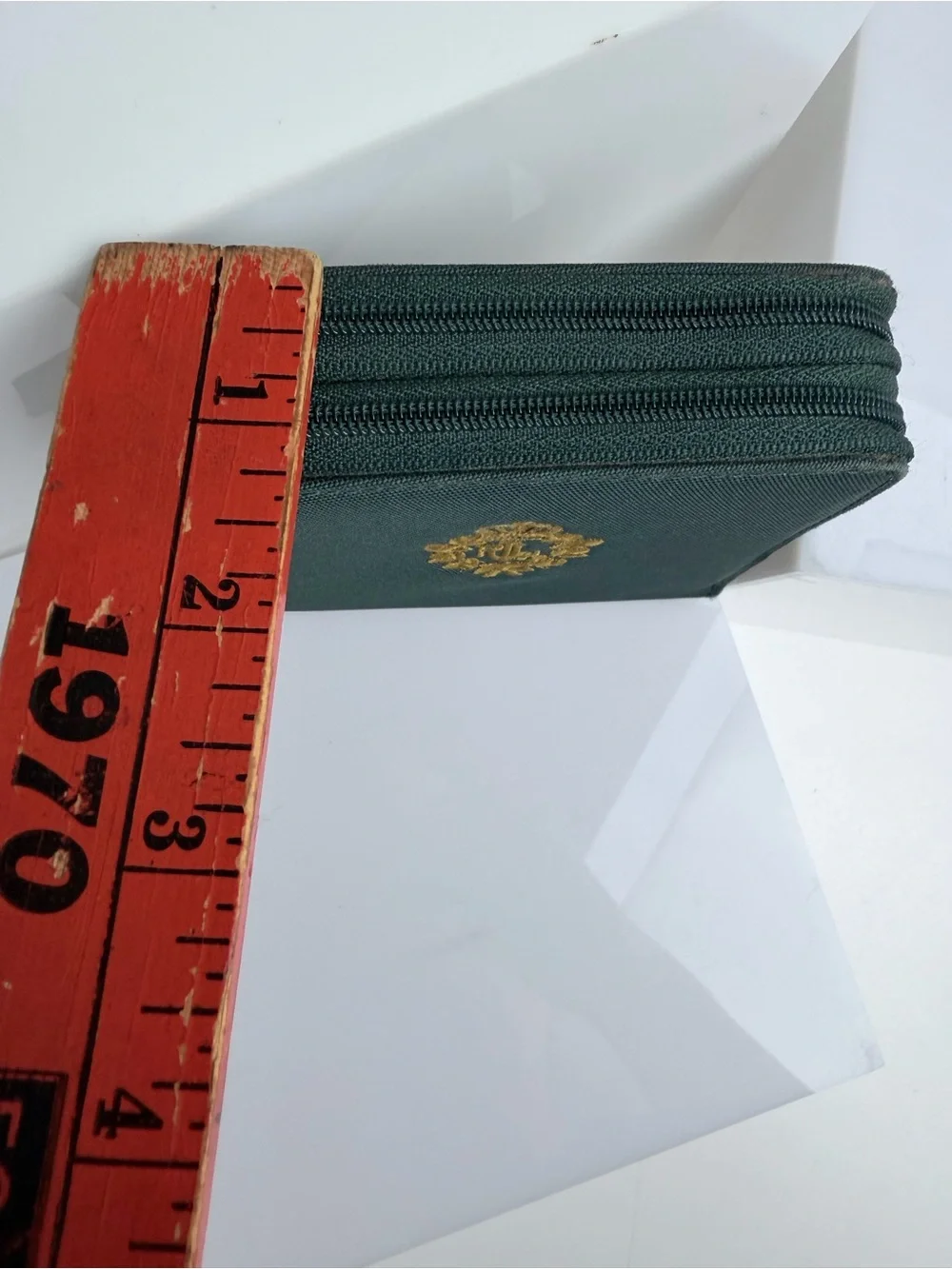 Vintage Ralph Lauren Nylon Zip Around Wallet Embroidered Logo Green & Gold